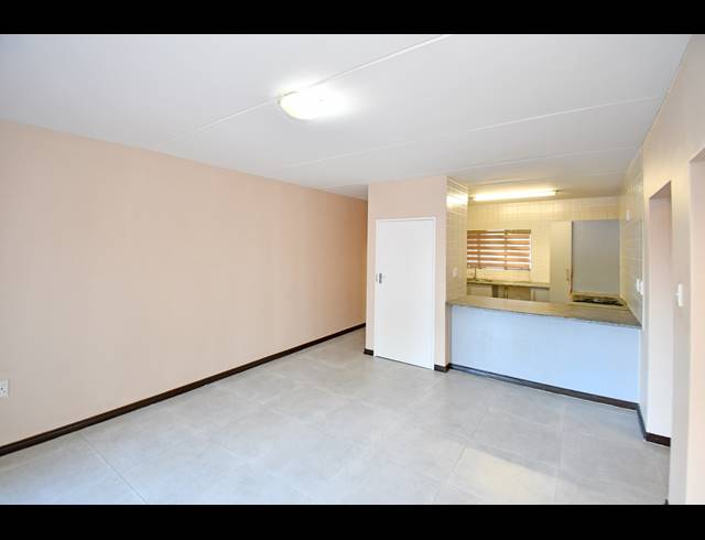 2 BEDROOM APARTMENT FOR SALE IN BLOUBOSRAND